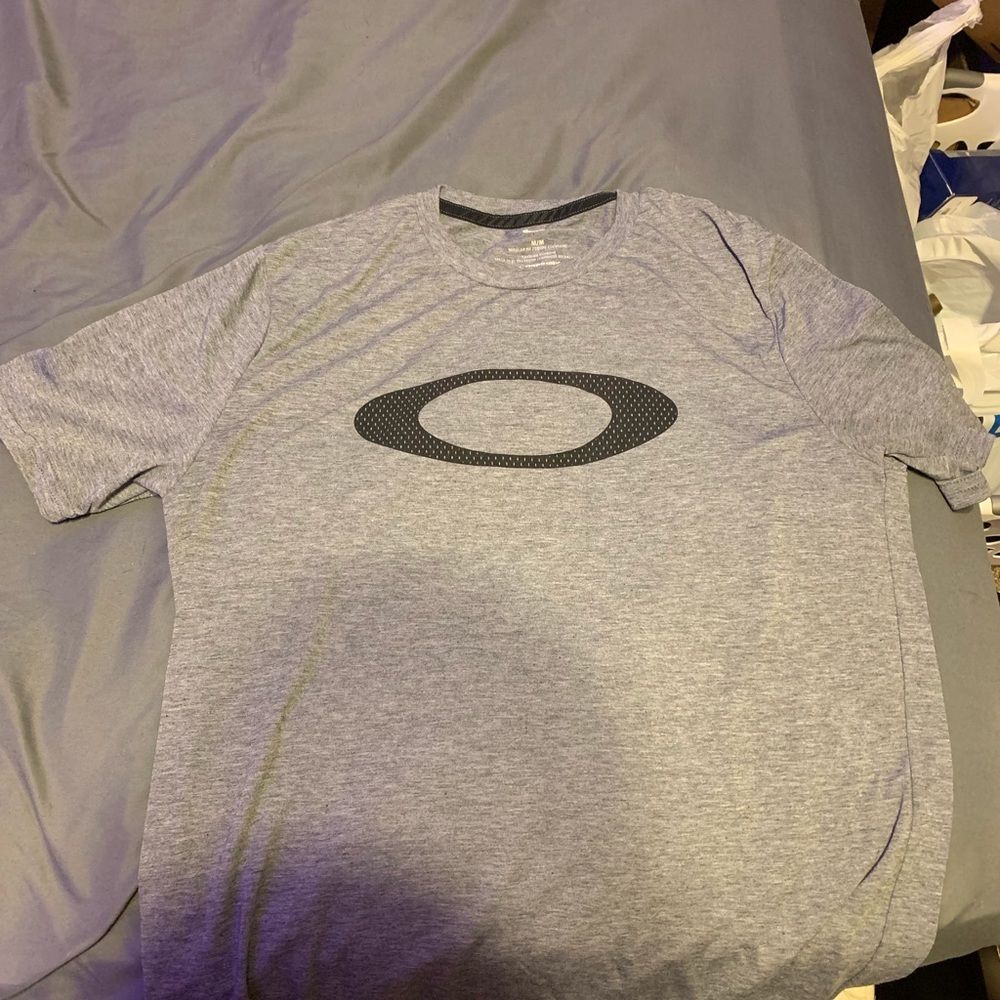 Oakley T Shirt